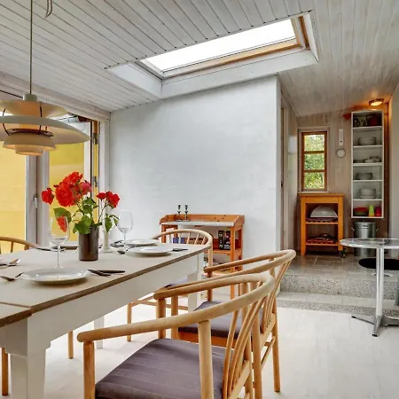 Gytta - 1km From The Sea By Interhome