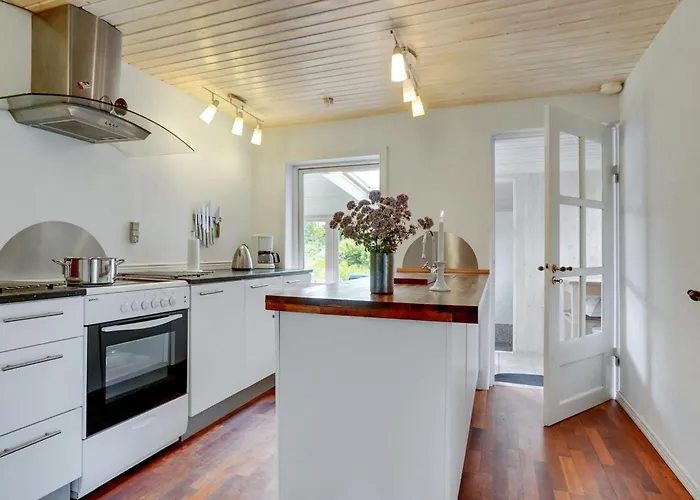 Gytta - 1km From The Sea By Interhome Feriehus *