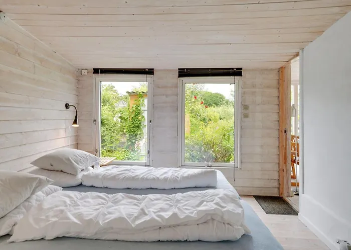 Gytta - 1km From The Sea By Interhome