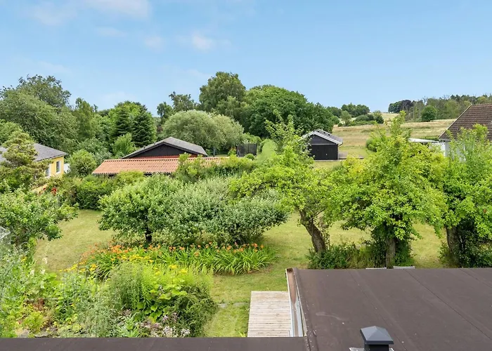 Gytta - 1km From The Sea By Interhome